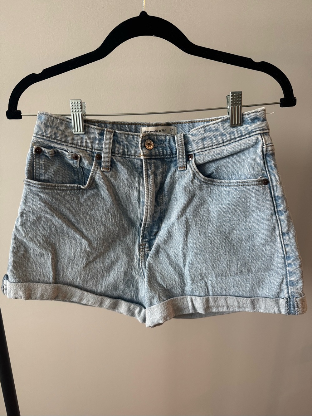 Abercrombie & Fitch - Curve Love Mom For Denim Shorts